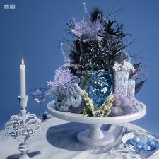 Album artwork for 'Blue Valentine' by NMIXX.